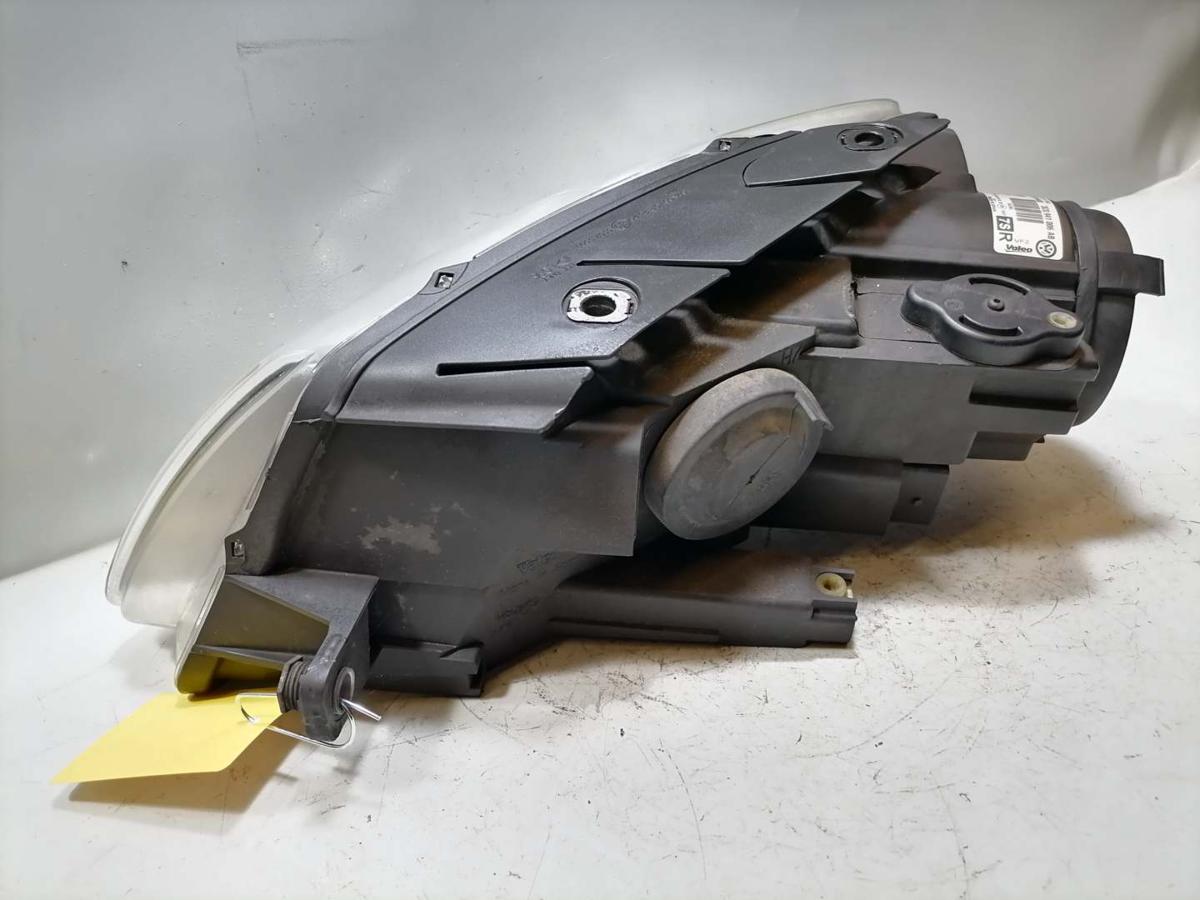 VW Passat 3C original Scheinwerfer vorn rechts Halogen Bj.2009